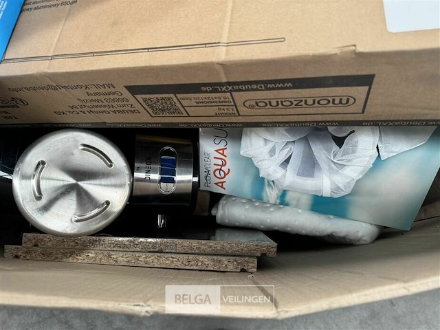 Pallet met inhoud ongecontroleerde retour goederen - afbeelding 5 van  7