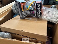 Pallet met inhoud ongecontroleerde retour goederen - afbeelding 8 van  9