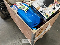 Pallet met inhoud ongecontroleerde retour goederen - afbeelding 5 van  6