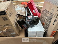 Pallet met inhoud ongecontroleerde retour goederen - afbeelding 4 van  5
