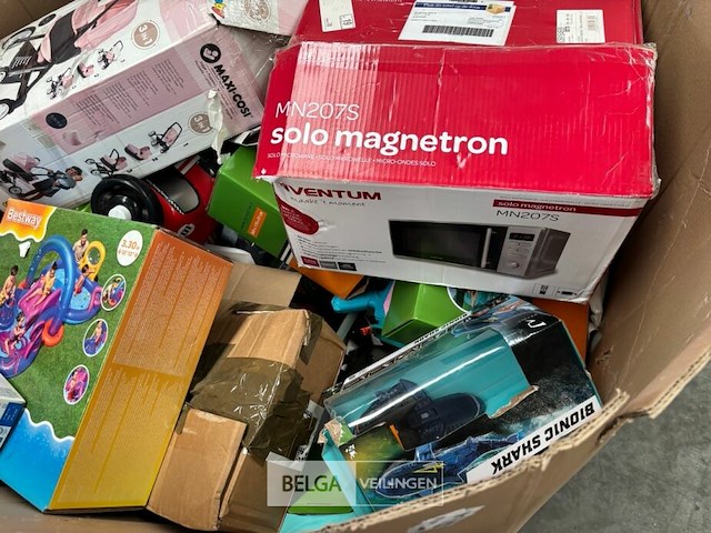 Pallet met inhoud ongecontroleerde retour goederen - afbeelding 4 van  5