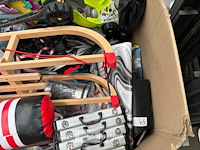 Pallet met inhoud ongecontroleerde retour goederen - afbeelding 7 van  7