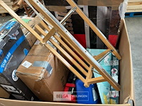 Pallet met inhoud ongecontroleerde retour goederen - afbeelding 2 van  6