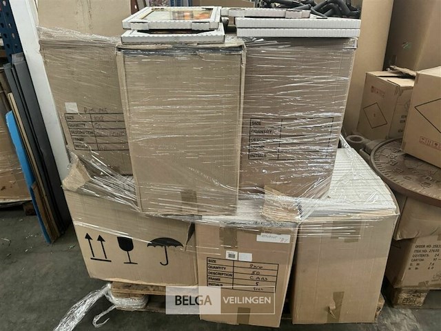 Pallet met inhoud verschillende foto kaders ± 160 stuks - afbeelding 12 van  15