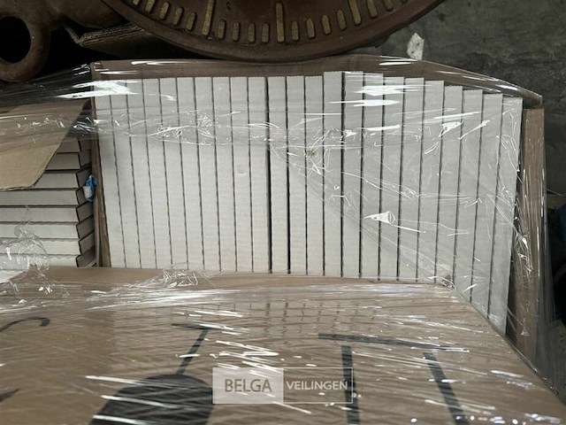 Pallet met inhoud verschillende foto kaders ± 160 stuks - afbeelding 13 van  15