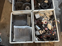 Pallet met inhoud - afbeelding 1 van  8