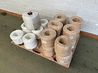 Pallet met koord - afbeelding 1 van  4