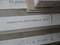 Pallet met laminaattegels en plinten - afbeelding 3 van  5