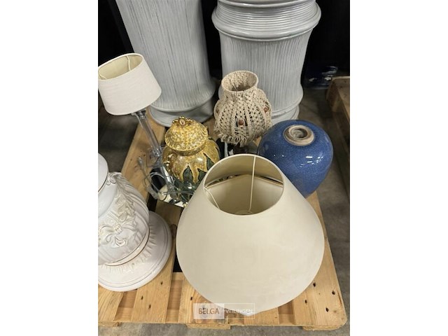 Pallet met lampedaires & staanders - afbeelding 4 van  7