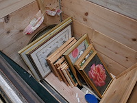 Pallet met opzetranden + inhoud - afbeelding 2 van  4