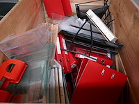 Pallet met opzetranden + zeer voorname partij bureelgerief - afbeelding 10 van  17