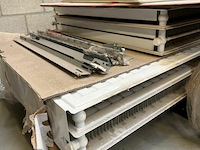Pallet met radiators, div afm - afbeelding 2 van  3