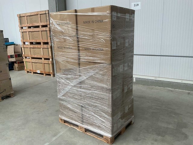 Pallet met speelmatten - afbeelding 1 van  6