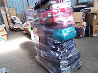 Pallet met verloren koffers - afbeelding 1 van  4
