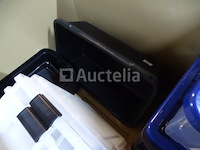 Pallet met verschillende bakken (zie foto's) - afbeelding 8 van  8