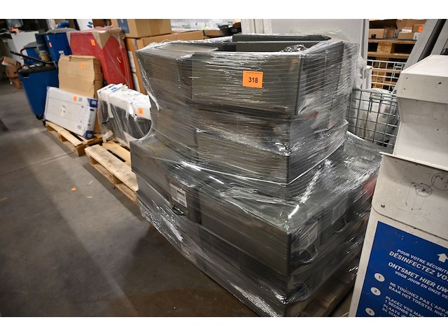 Pallet metalen bakjes - afbeelding 1 van  1