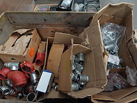 Pallet metalen sanitaire koppelstukken - afbeelding 3 van  6