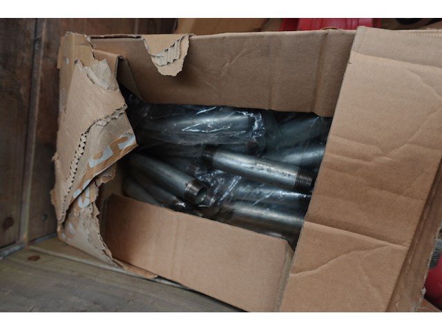 Pallet metalen sanitaire koppelstukken - afbeelding 4 van  6