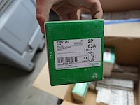 Pallet nieuw elektriciteitsmateriaal abb, schneider, socomec - afbeelding 8 van  15