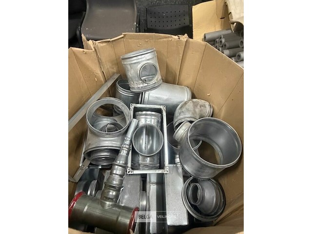 Pallet onderdelen luchtkanalen - afbeelding 4 van  5