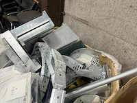 Pallet onderdelen luchtkanalen - afbeelding 4 van  4