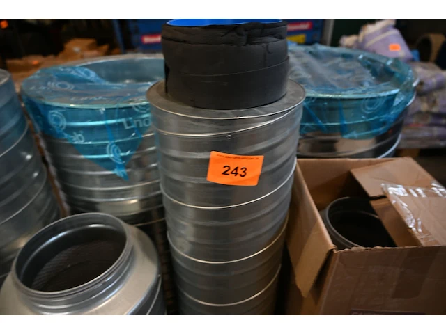 Pallet onderdelen ventilatie - afbeelding 2 van  2