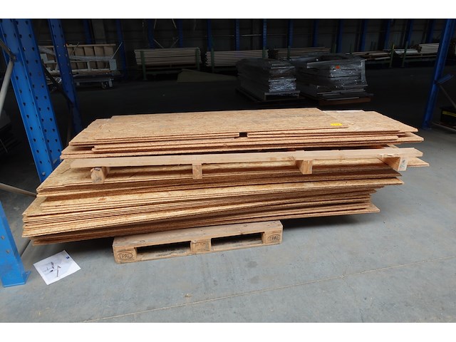 Pallet osb platen + rest - afbeelding 2 van  3