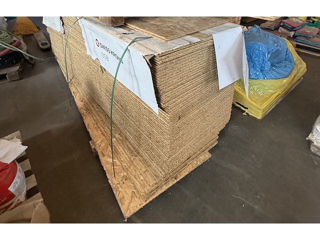Pallet osb platen swiss krono - afbeelding 1 van  2