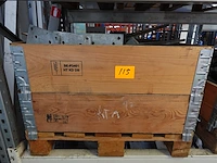 Pallet paalhouders