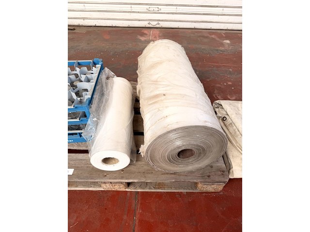 Pallet platsiekfolie,afdekzeil e.a. - afbeelding 2 van  5