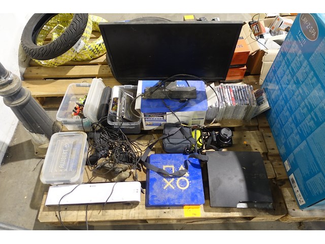 Pallet playstation gaming toebehoren - afbeelding 1 van  3
