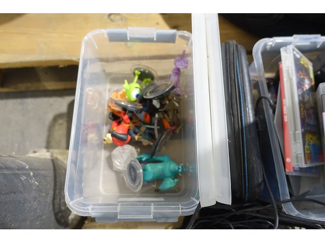 Pallet playstation gaming toebehoren - afbeelding 3 van  3