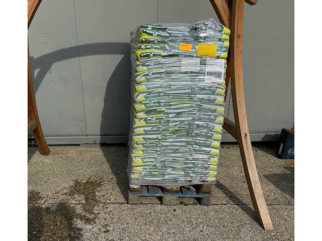 Pallet potgrond 5l - 420stuks nieuw - afbeelding 1 van  1