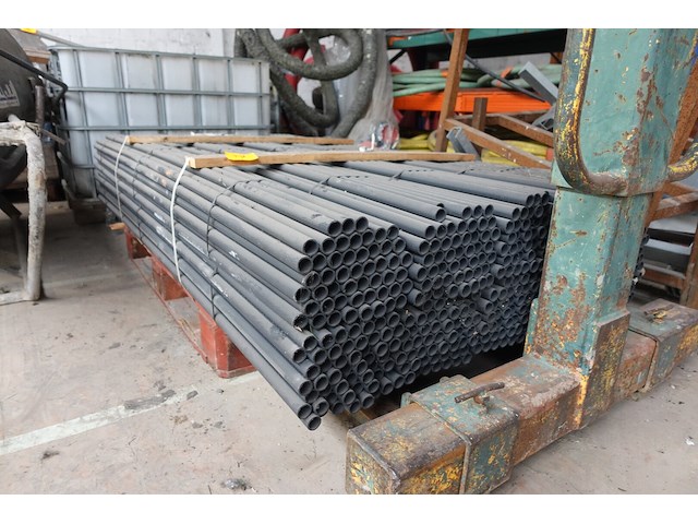 Pallet pvc buis - afbeelding 2 van  3