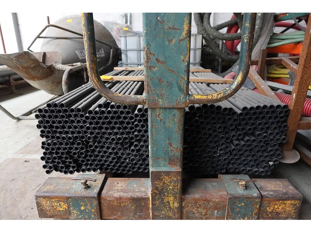 Pallet pvc buis - afbeelding 3 van  3