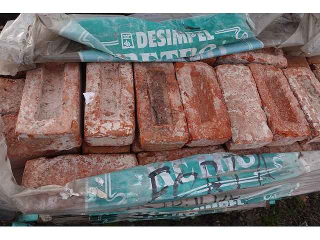 Pallet recup stenen - afbeelding 2 van  2