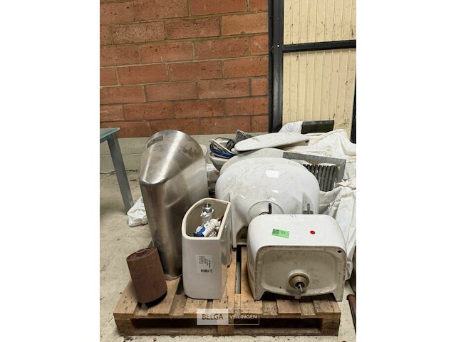 Pallet sanitair - afbeelding 1 van  4