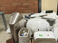 Pallet sanitair - afbeelding 1 van  4