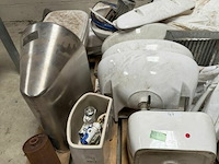 Pallet sanitair - afbeelding 2 van  4