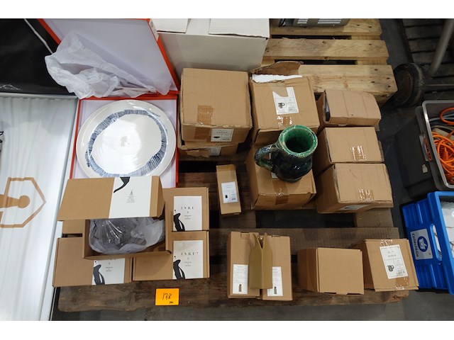 Pallet service serax - afbeelding 1 van  28