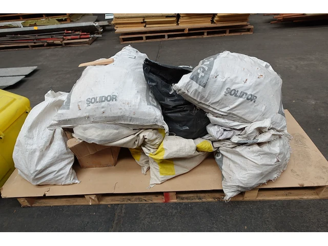 Pallet spie in hout - afbeelding 3 van  3