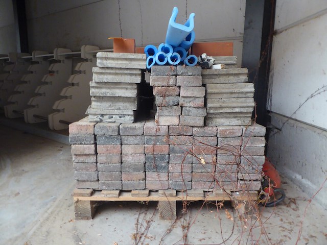 Pallet stenen - afbeelding 1 van  2