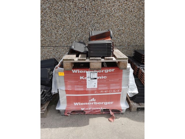 Pallet stormpannen wienerberger - afbeelding 1 van  3