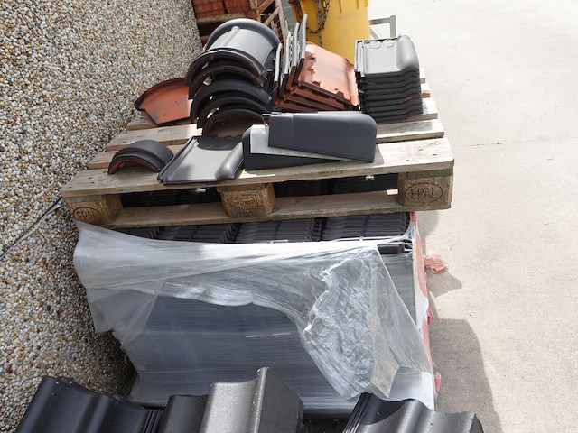 Pallet stormpannen wienerberger - afbeelding 2 van  3