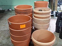 Pallet terracotta bloempotten - afbeelding 1 van  3