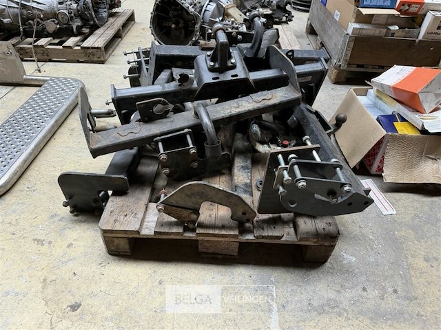 Pallet trekhaken mercedes sprinter (± 10x) - afbeelding 1 van  7