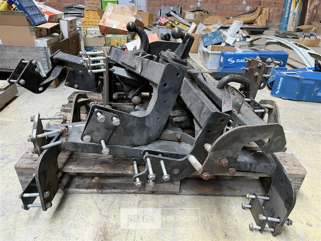 Pallet trekhaken mercedes sprinter (± 10x) - afbeelding 2 van  7