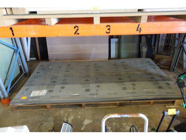 Pallet trespa - afbeelding 1 van  3
