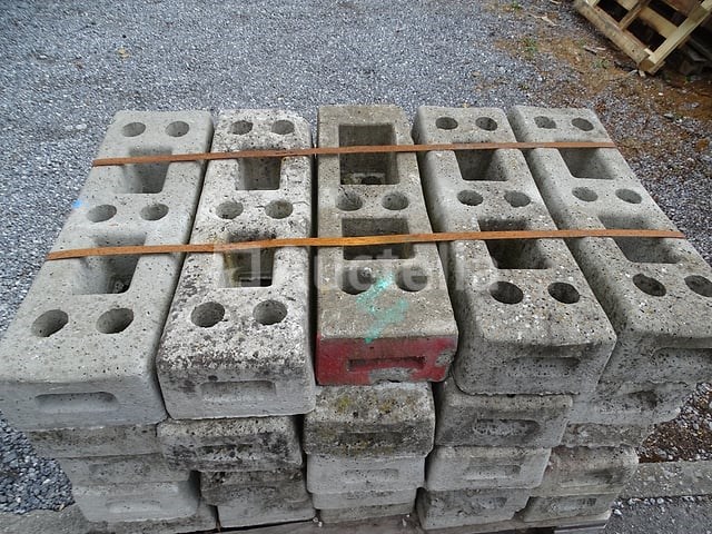 Pallet van 25 blokken voor de heras-barrière - afbeelding 2 van  4