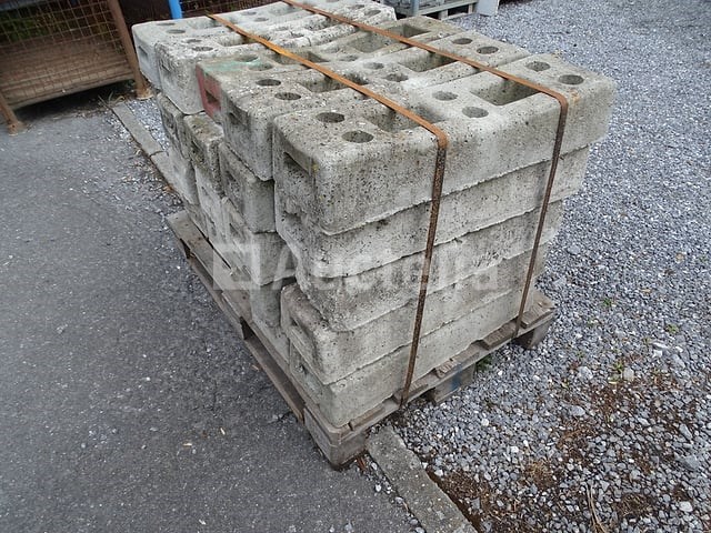 Pallet van 25 blokken voor de heras-barrière - afbeelding 3 van  4